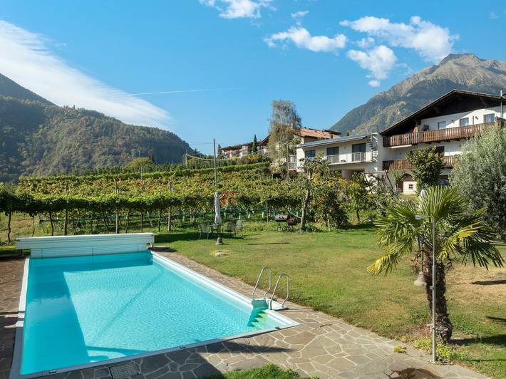 Appartamento intero, Appartamento 'O Sole Mio' con vista montagna, piscina in comune e Wi-Fi in Plars di Mezzo, Lagundo