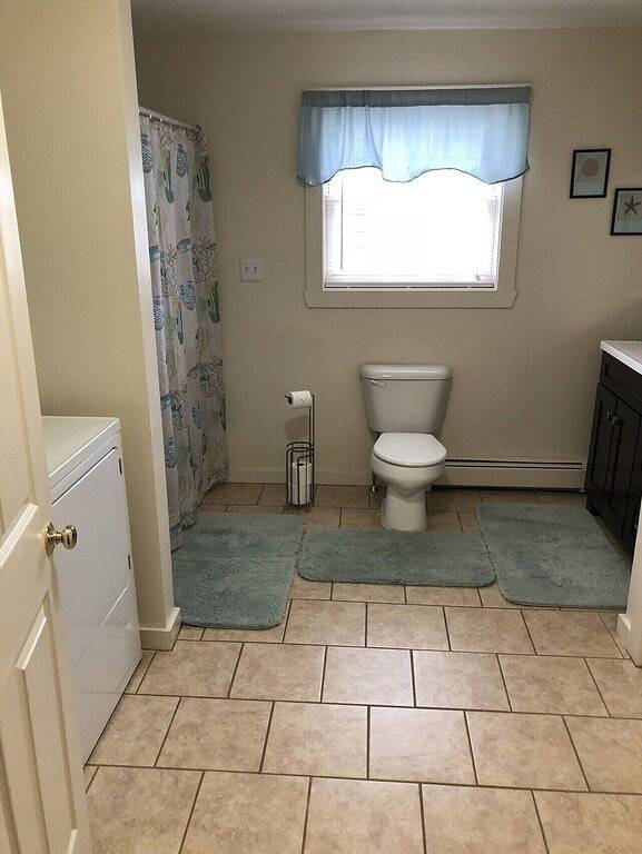 Beach rental for 8 people, with yard in Old Orchard Beach