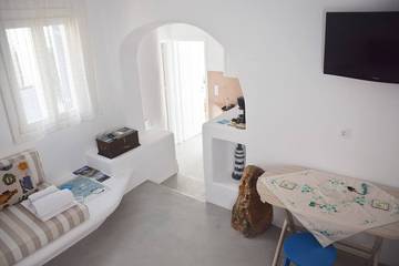 Location de vacances pour 4 personnes, avec balcon et jardin dans Sérifos