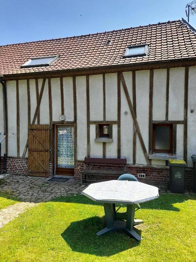 Location de vacances pour 4 personnes, avec jardin à Warloy-Baillon