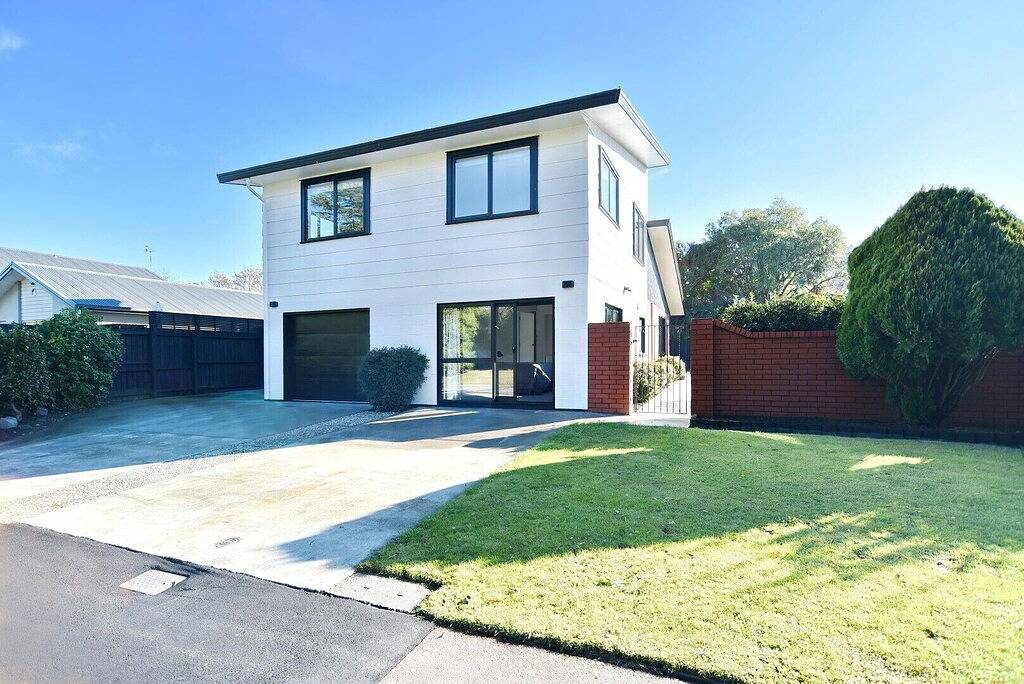 Lavandula 4 Bedroom-4 Bedroom holiday home in Burnside in Christchurch (Neuseeland), Canterbury (NZ)