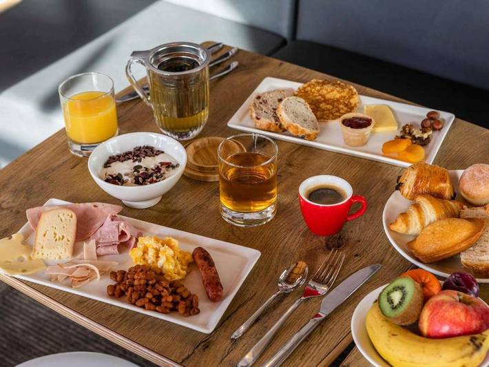 Hôtel pour 6 personnes, avec piscine ainsi que sauna et terrasse à Trignac - 3