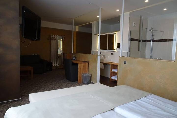 Hotel Central - Doppelzimmer Firstclass in Frankenthal, Kurpfalz
