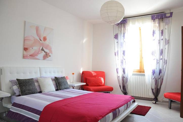 Location de vacances pour 4 personnes, avec piscine et jardin à Tavullia - 4