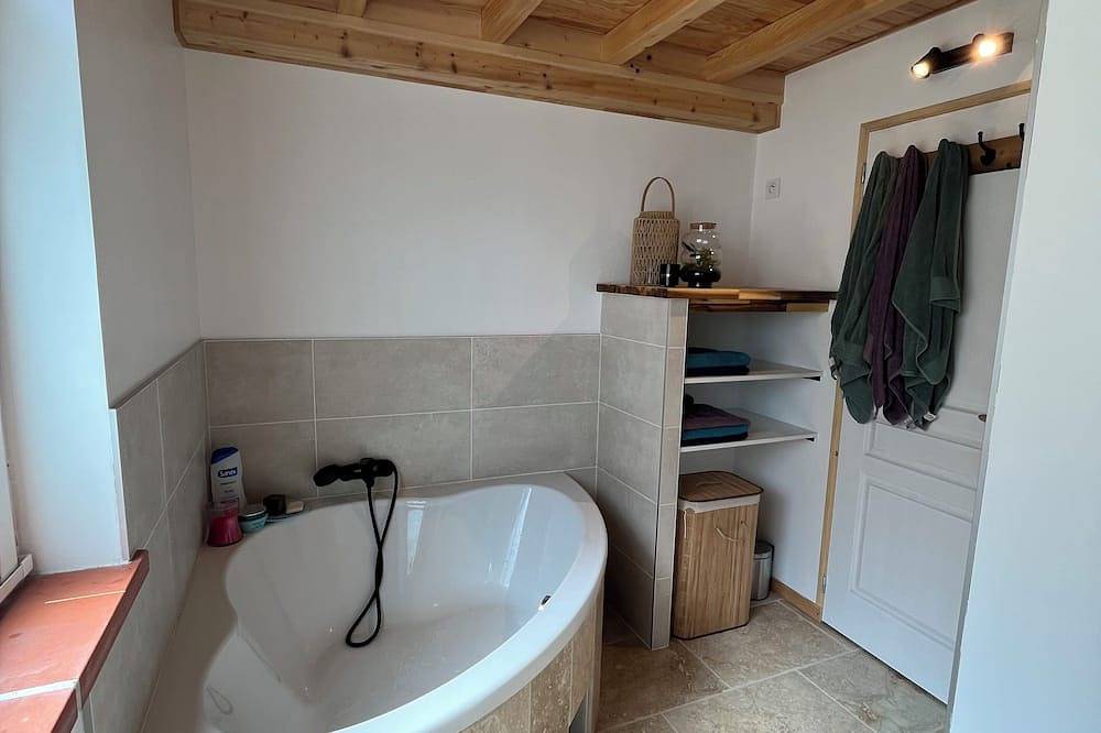 Charming comfort room in Fénols, Región de Albi