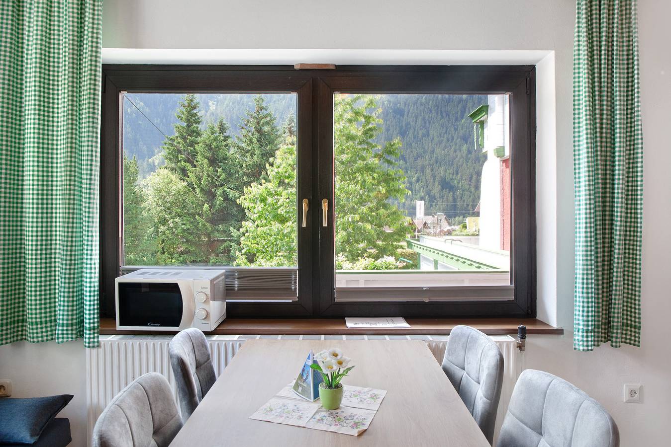 Ferienwohnung "Flying Hirsch" in den Molltaler Appartements mit Bergblick, Balkon & Wlan in Stall, Oberkärnten