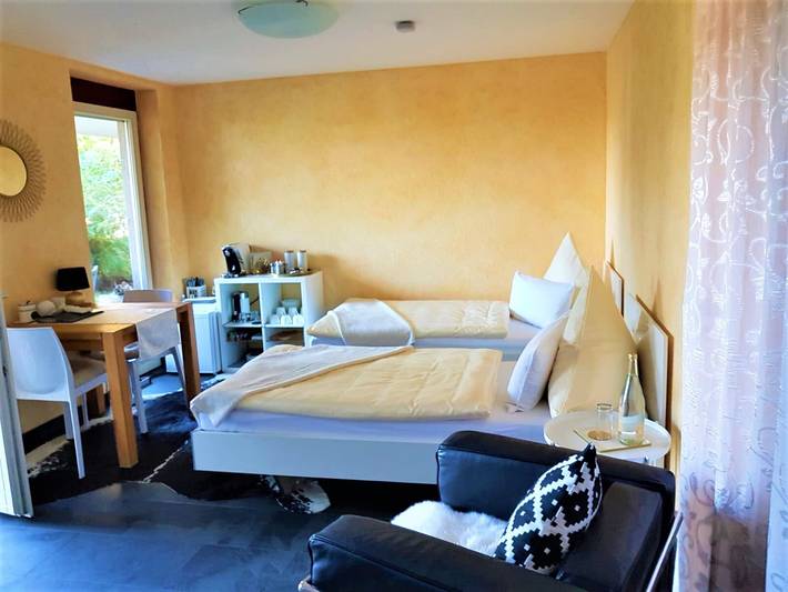 Habitación 'Hortensia' con terraza y jardín privados y Wi-Fi in Northern Black Forest