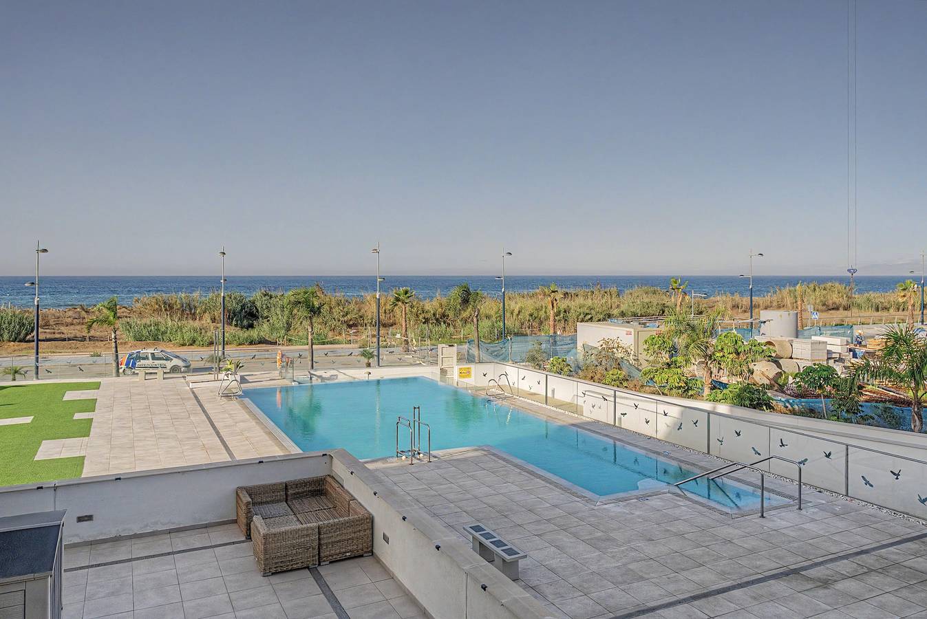Entire apartment, Apartment 'Panorama Beach' with Sea View, Wi-Fi and Air Conditioning in Torrox Costa, Torrox