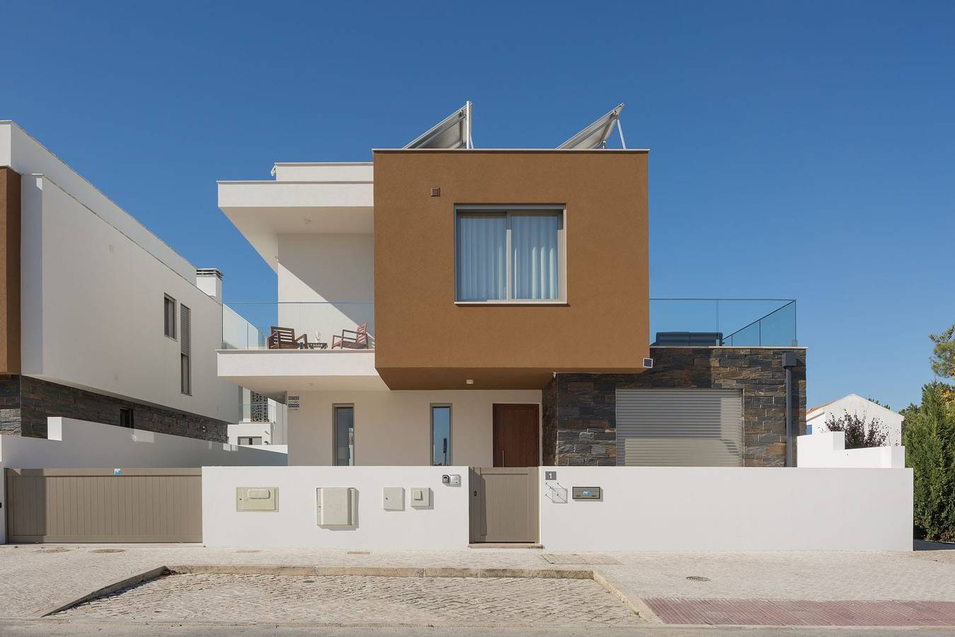 Villa Atlântico - By Sch in Salir do Porto, Tornada e Salir do Porto