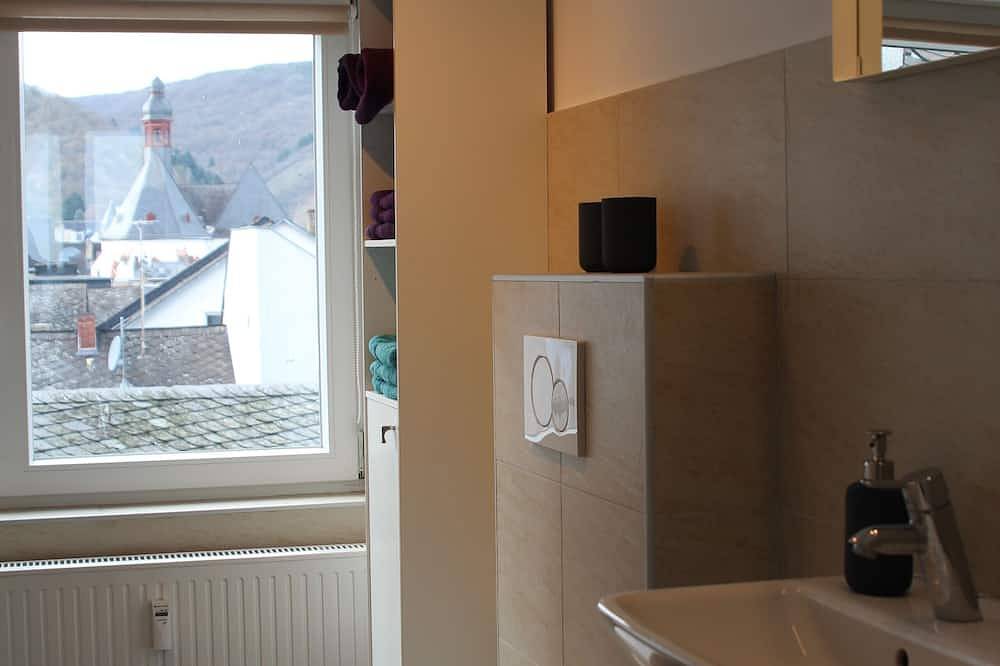Ganze Wohnung, Über den Dächern Boppards - eigene Dachterrasse mit Ausblick in Boppard, Mittelrhein