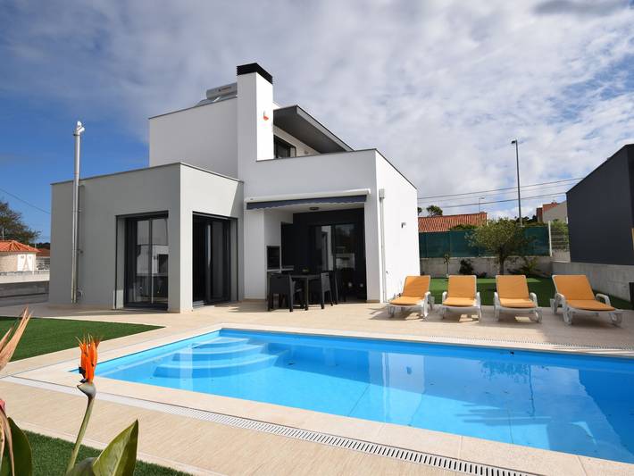 Casa de férias para 6 pessoas, com Varanda e Terraço e ainda Piscina em Foz do Arelho