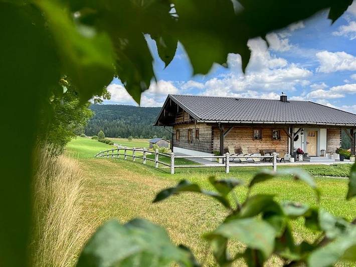 Chalet für 2 Personen, mit Balkon und Balkon/Terrasse sowie Terrasse und Whirlpool in Mauth