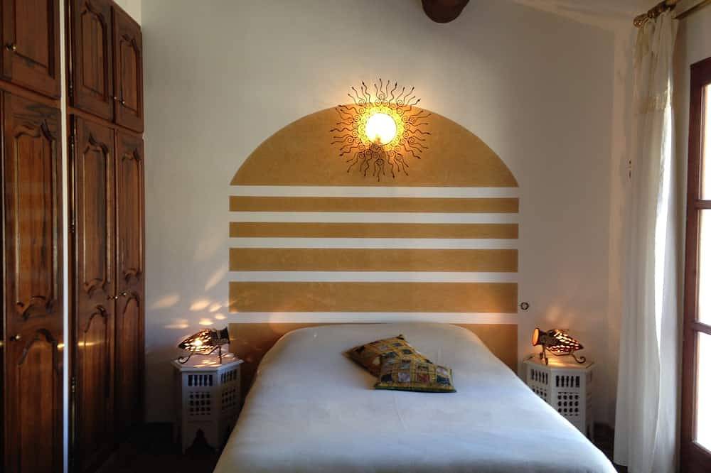 Saint Maximin La Sainte Beaume: Casa del personaje in Saint-Maximin-la-Sainte-Baume, Región Brignoles