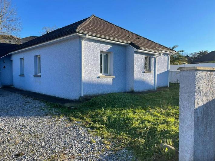 Cottage pour 3 personnes, avec jardin ainsi que jacuzzi et piscine à Moumour