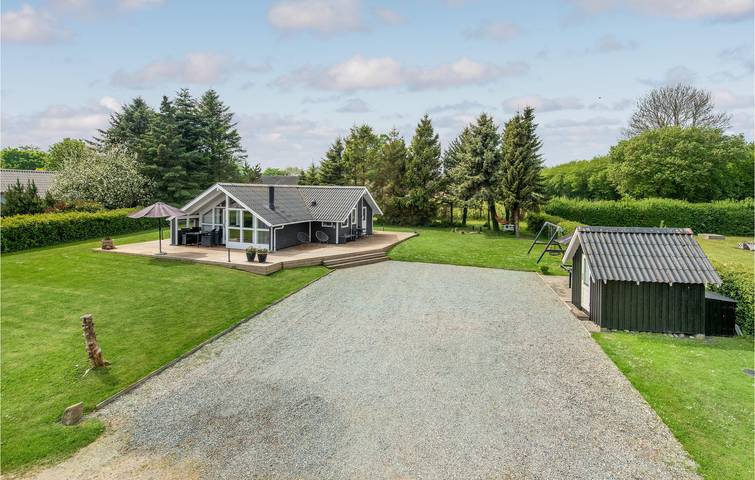 Ferienhaus für 6 Personen, mit Terrasse und Whirlpool sowie Garten und Sauna in Mommark
