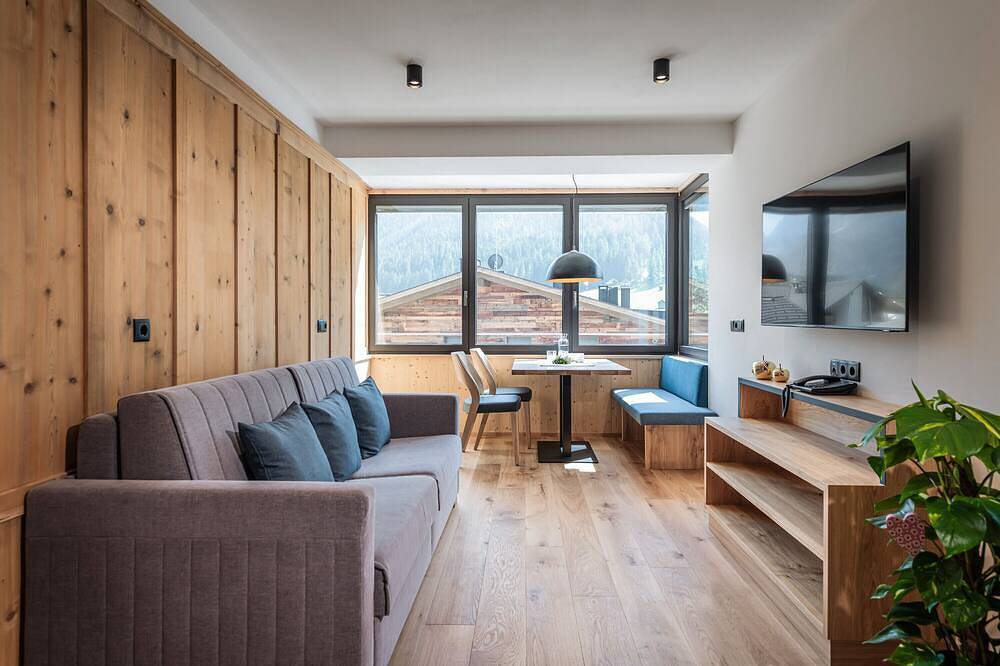Ganze Wohnung, Apartment 'Chalet Rudla für 2 Personen' mit Bergblick, Gemeinschaftsgarten und Wlan in Sexten, Sextener Dolomiten