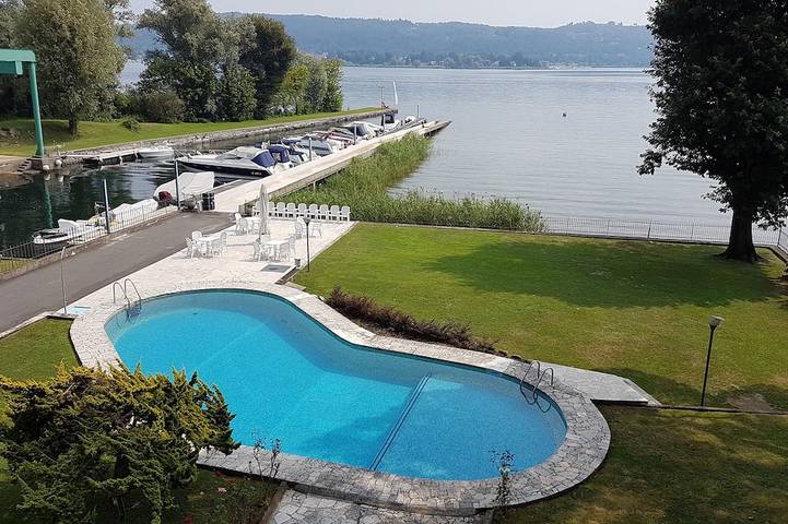 Ferienwohnung für 4 Personen, mit Terrasse und Garten sowie Pool