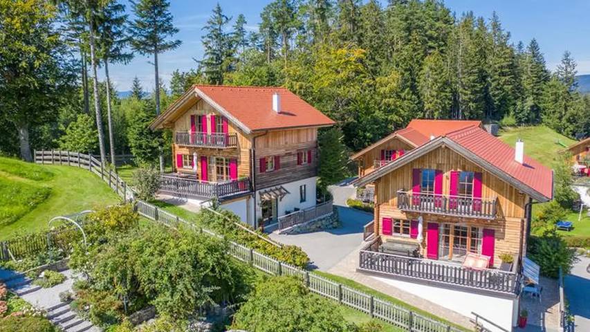 Ferienwohnung für 4 Personen, mit Garten und Balkon in Pöllauberg
