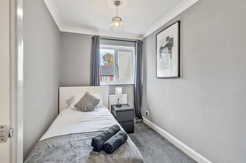 • Cozy Modern Terraced House Near the City • in Crealy Adventure Park, Devon