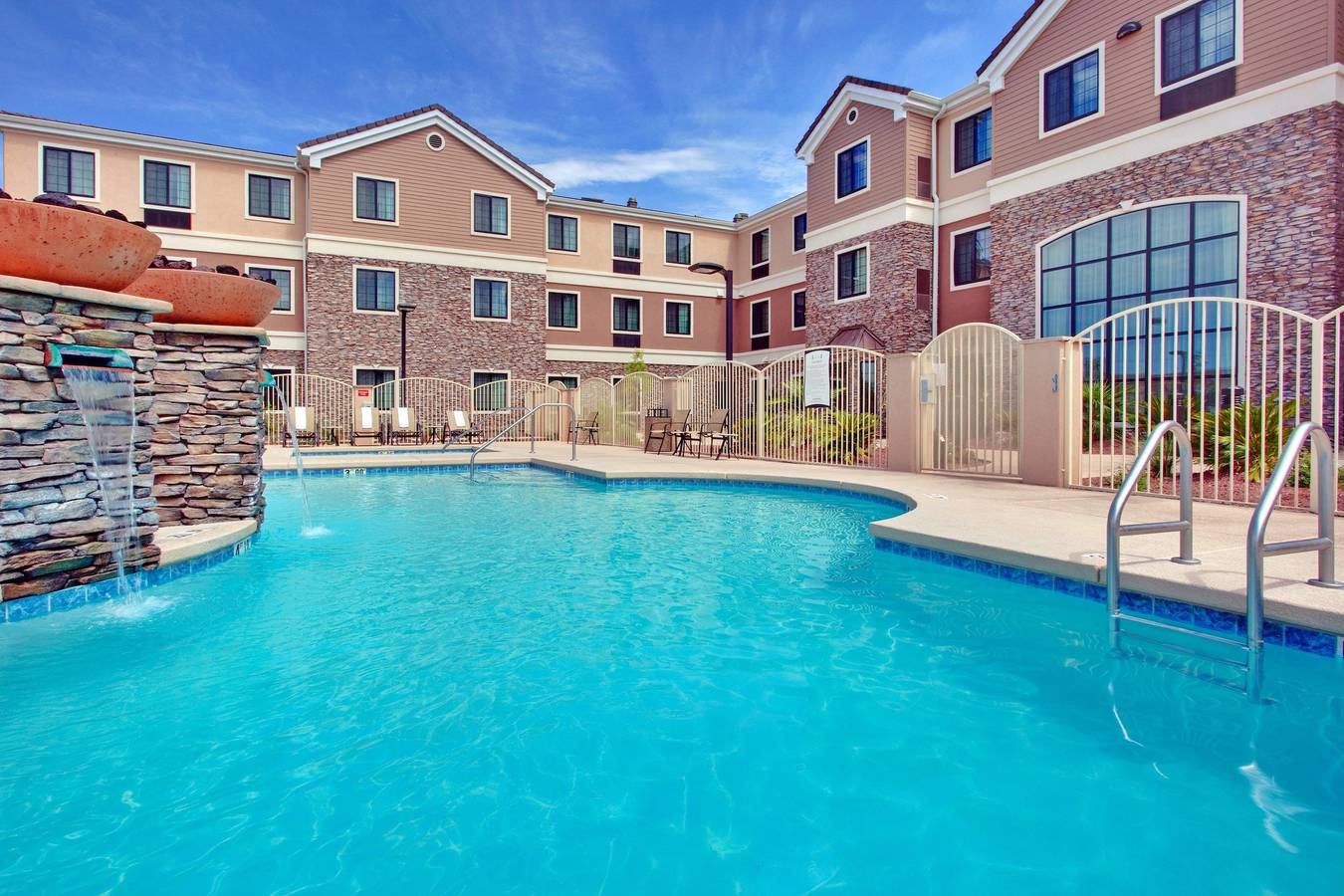 Apartamento entero, Staybridge Tucson Airport in Tucson, Condado de Pima