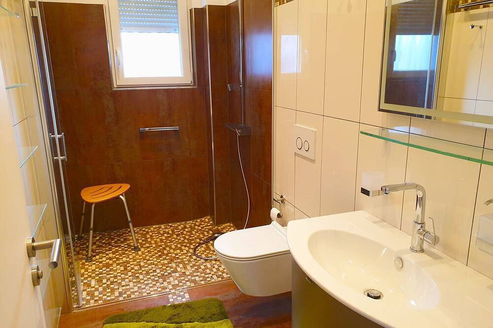 Apartment for 6 People in Frankfurt am Main, South Hesse