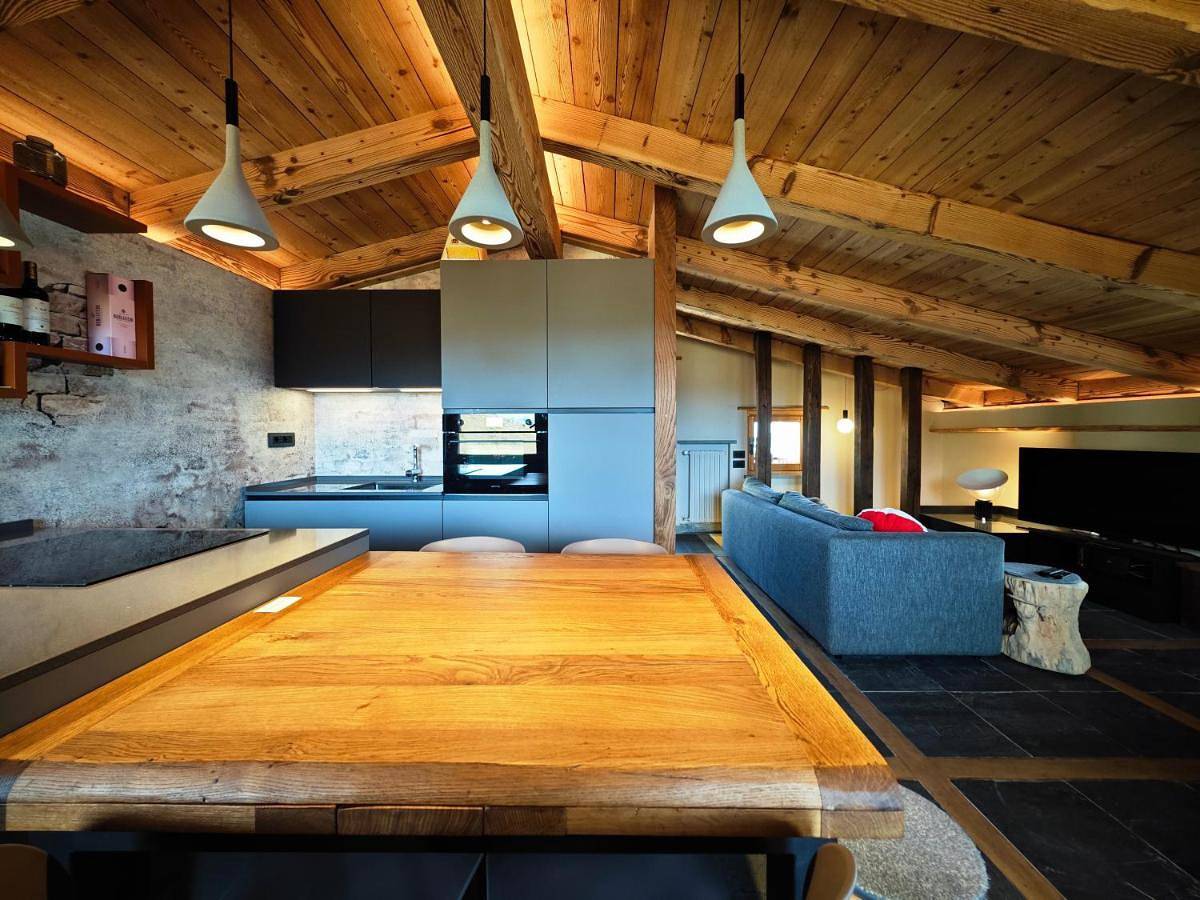 Appartamento intero, Hostdomus - Chalet Sun in Sestriere città, Via Lattea