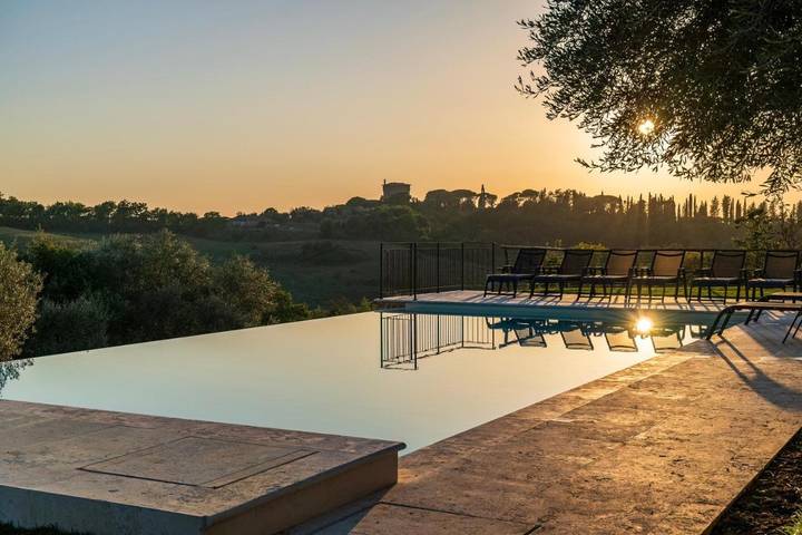 Privatzimmer für 2 Personen, mit Garten und Ausblick sowie Pool - 1