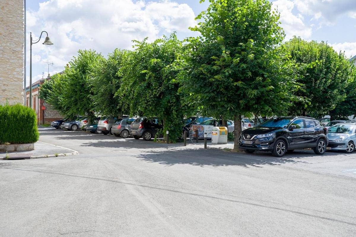 Appartement entier, Two-Bedroom Apartment in La Ferté-Gaucher, Seine-et-Marne