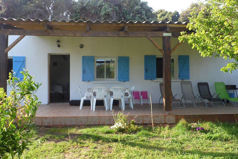 70 m2 di campagna vicino mare / montagna in Cargese, Parco naturale regionale della Corsica