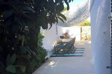 Casa rural para 4 personas, con piscina además de jardín y balcón en Maó