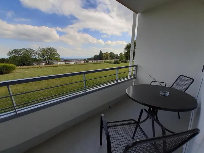 Ferienwohnung für 2 Personen, mit Pool und Balkon sowie Ausblick - 1