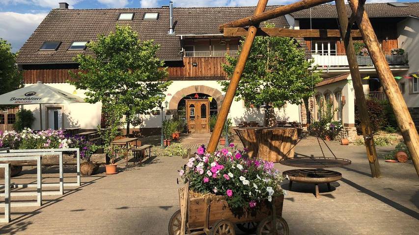 Ferienwohnung für 2 Personen, mit Terrasse und Garten in Wadern