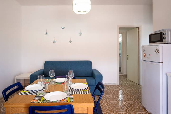 Casa Vacanze 'A Due Passi dal Mare' con vista mare, Wi-Fi e aria condizionata in Scala di Furno, Porto Cesareo