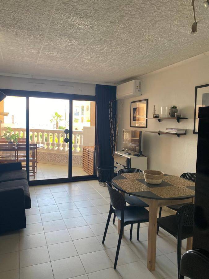Gîte pour 6 personnes, avec vue ainsi que piscine et jardin dans Office De Tourisme Cannes La Bocca - 3