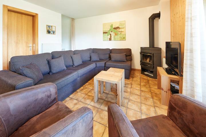 Gîte pour 9 personnes, avec jardin dans Les Collons - 2