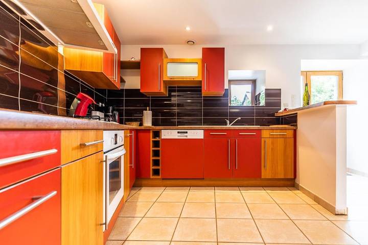 Location de vacances pour 6 personnes, avec terrasse ainsi que jardin et vue, adapté aux familles à Sougéal - 2