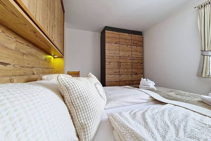 Ganze Wohnung, Schöne Wohnung für 4 Personen mit  W-Lan, Tv und Terrasse in Tuxer Alpen, Navis