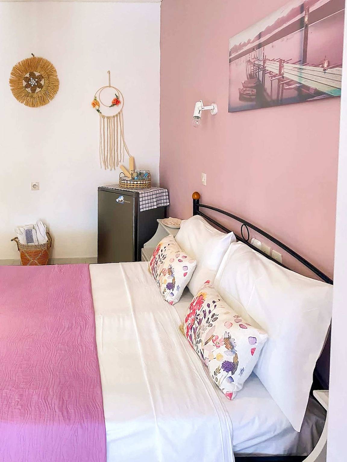 Hel leilighet, Alonnisos Beachfront Getaway - Cozy Summer Gem in Patitíri, Alonissos