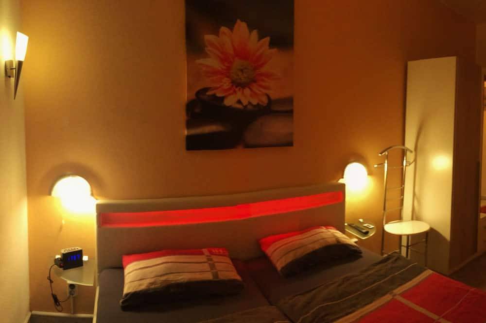 Ganze Wohnung, Ferienwohnung Shervin, modern, gemütlich und gut ausgetattet. in Nümbrecht, Oberbergischer Kreis