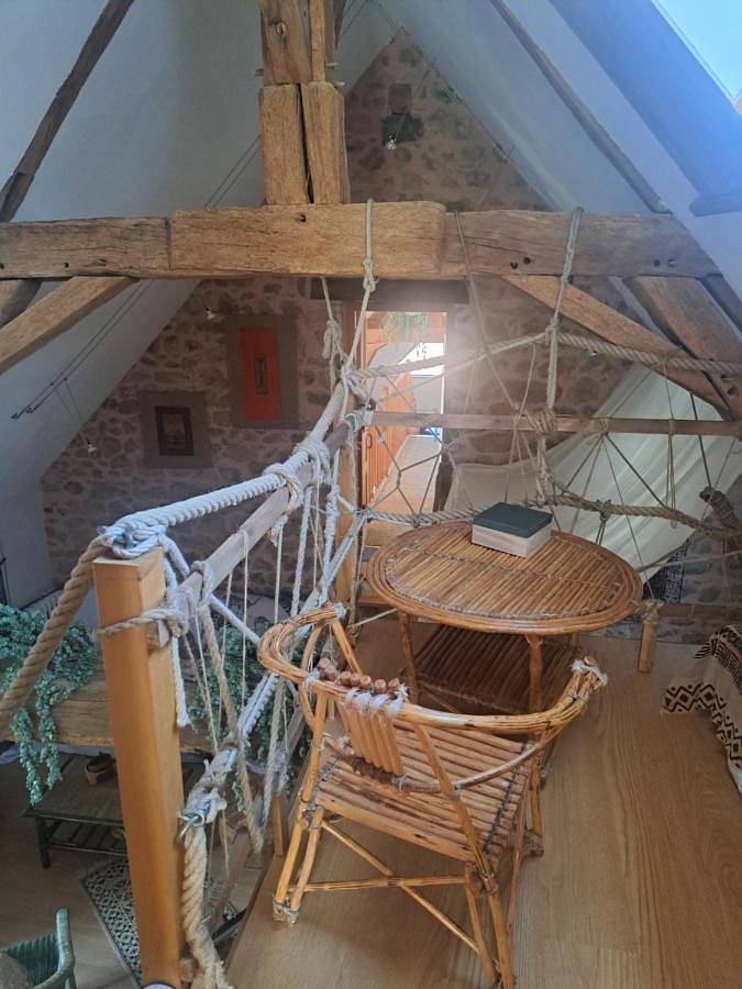 Location de vacances pour 2 personnes, avec jardin à Ozolles - 2