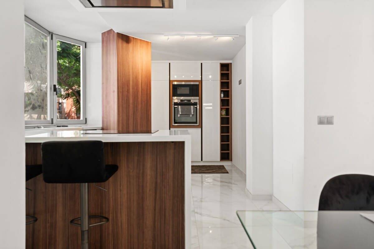 Ganze Wohnung, Elegant Apartment by Costarentals in Fuengirola Zentrum, Fuengirola