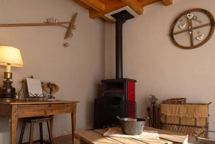Gîte pour 5 personnes, avec jardin dans Les Laubies - 4