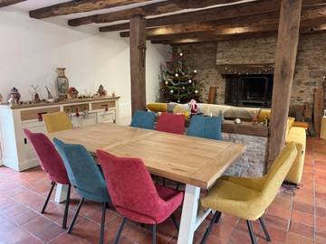 Gîte pour 10 personnes, avec vue et jardin, adapté aux familles à Ménéac
