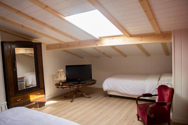 Casa rural para 15 personas, con vistas y jardín, Se admiten mascotas en Pinares (Soria) - 4