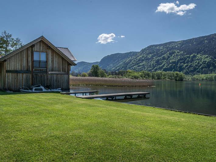 Ganze Ferienwohnung, See-Areal Steindorf - Bleistätter Haus-Apartment in Steindorf am Ossiacher See, Bezirk Feldkirchen