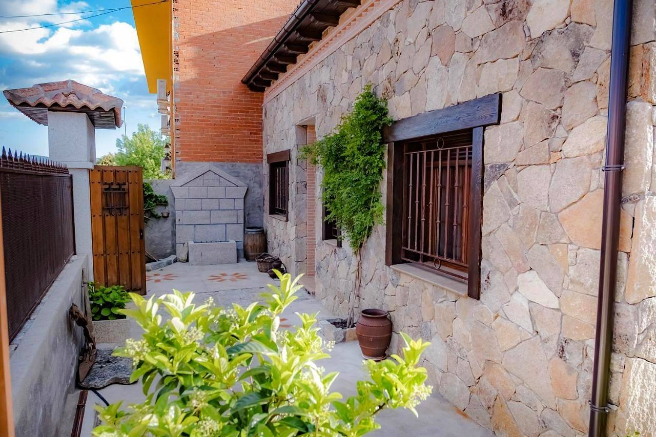 Holiday Home in Sotillo de la Adrada, Provincia de Ávila