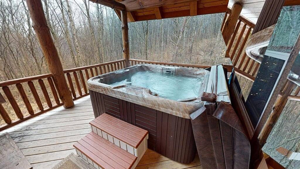 Kabine-Eigenes Badezimmer-Standard-Christine's Chalet in Hocking County