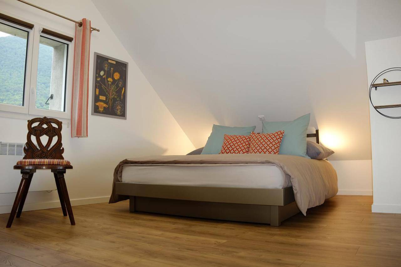 Double Room with Private Bathroom in Cauterets, Parc national des Pyrénées
