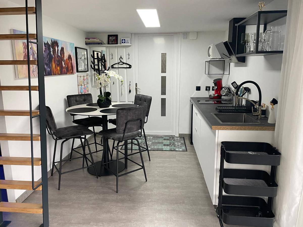 Appartement entier, Mealsaveurs & Spa in La Buisse, Isère