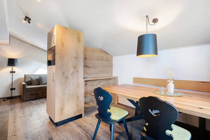 Ganze Wohnung, Ferienwohnung "Angerle Alm Apt Latemar" mit privatem Balkon, Gemeinschaftsgarten und WLAN in Karersee, Welschnofen